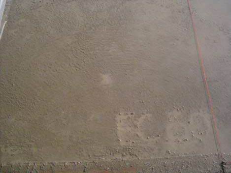 Beton z Vetrofluid po 60 minutach — brak jakichkolwiek oznak uszkodzeń